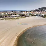 Spacieux T2 Avec Terrasse Et Parking A 100m De La - Fr-1-472-172 * Sète