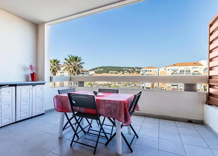 Spacieux T2 Avec Terrasse Et Parking à 100m De La - Fr-1-472-172 Apartamento Sète